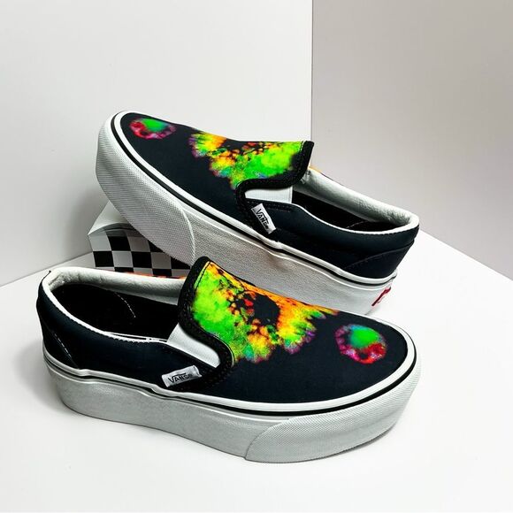 VANS Classic Slip-On Stackform in Paradoxical Tie-Dye - Picture 1 of 6